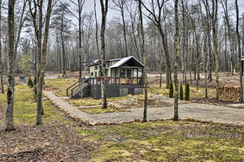 Tranquil Tiny Home with Fire Pit and Lake Access!