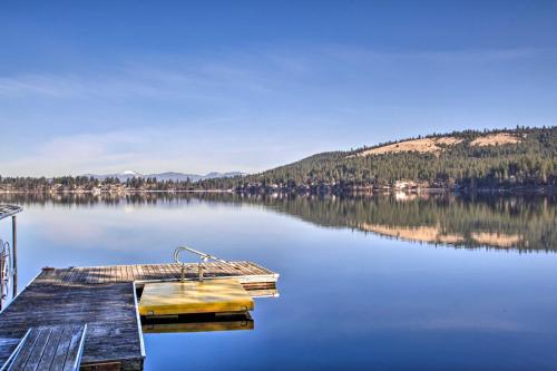 . Luxurious Liberty Lake Hideaway w/ Hot Tub!