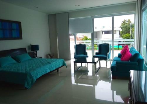 Casa con Piscina Privada Condominio Campestre el Penon Girardot