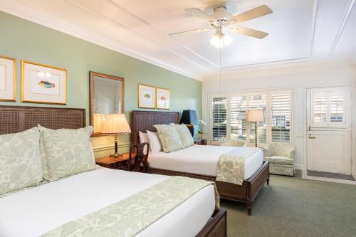 Deluxe Queen Room with Two Queen Beds