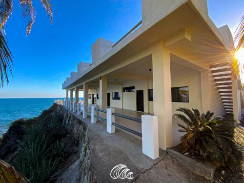 Exterior view, Paradise Surf Hotel in El Cuco