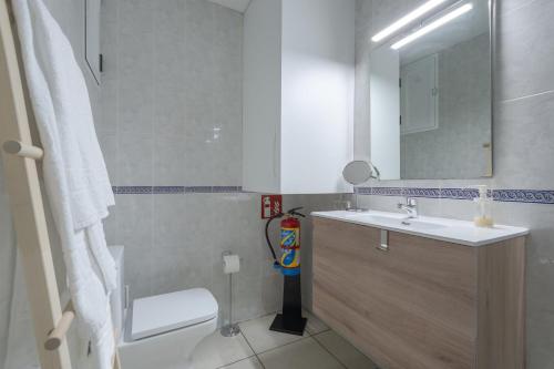 YupiHome Delfin III Apartment - image 6