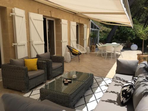 La Villa des Arts chambres chambre d'hôte Saint-Estève-Janson