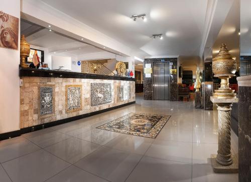 avla, Temple Miletos Spa Hotel in Camlik