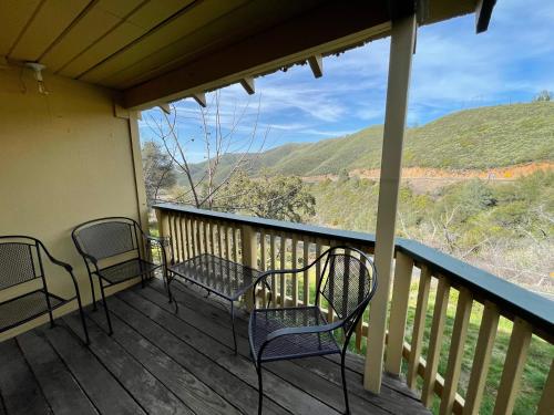 Priest Station Cafe & Cabins 2