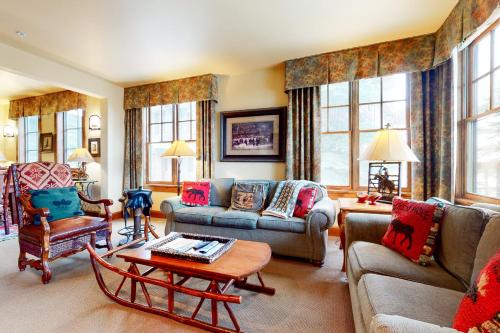 535 Snow King Loop - image 7