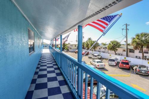 1270 Estero Blvd - image 4