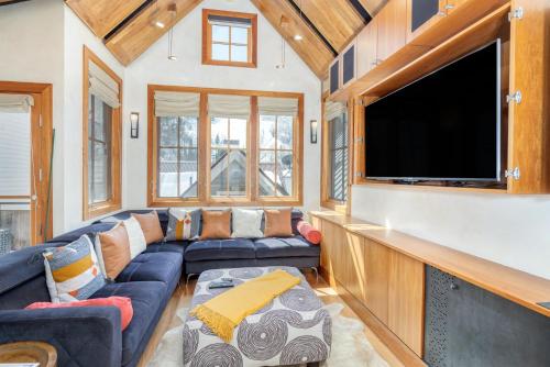 Pacific West 471 - image 2
