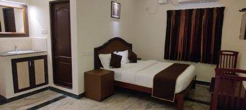 Rmc travellers inn – Chennai, IL