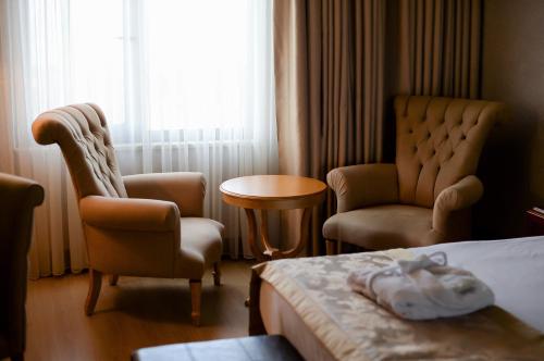 Standard King Room