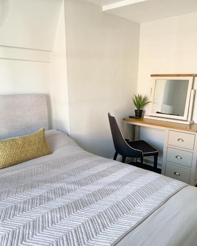 The Traveller's B&B - image 2