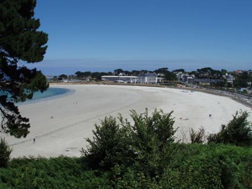 BELLE VUE MER STUDIO PISCINE