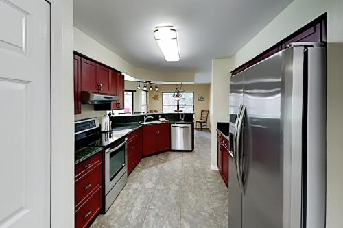 Tropical Gem - Heated Pool Office Prime Location home - image 7
