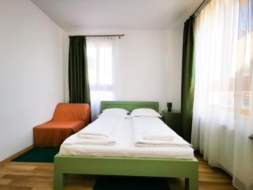 Superior Quadruple Room image 9