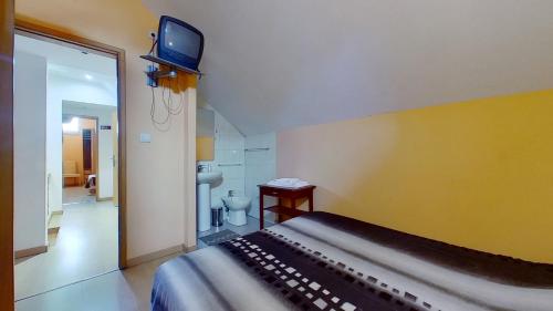Guest House Estrela Room Type - Double Room with Shared Bathroom