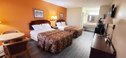 Regency Travel Inn - main image