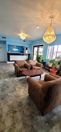 Regency Travel Inn
