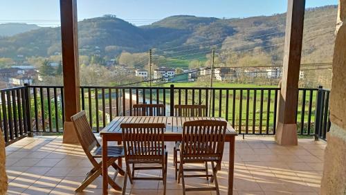  Casa Rural Larraldea, Pension in Elizondo