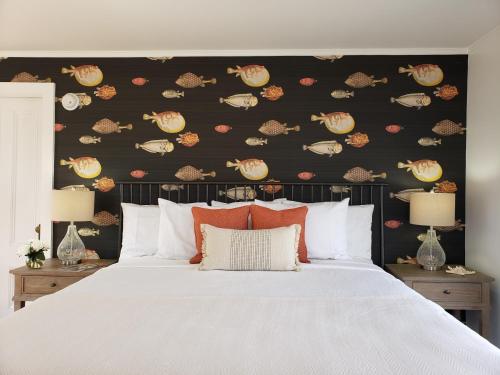 292675540 Sand Bar Cottage Inn
