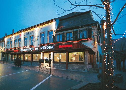 Logis Hôtel Restaurant Hostellerie de l'Étoile - Hôtel - Wasselonne