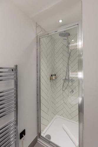 Destiny Scotland Market Street Apartments, Эдинбург (фото 11)