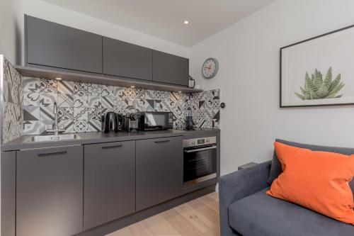 Destiny Scotland Market Street Apartments - image 7