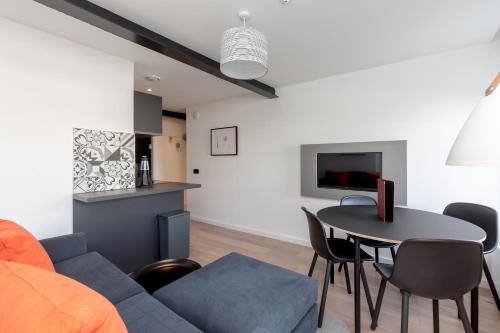 Destiny Scotland Market Street Apartments - image 11