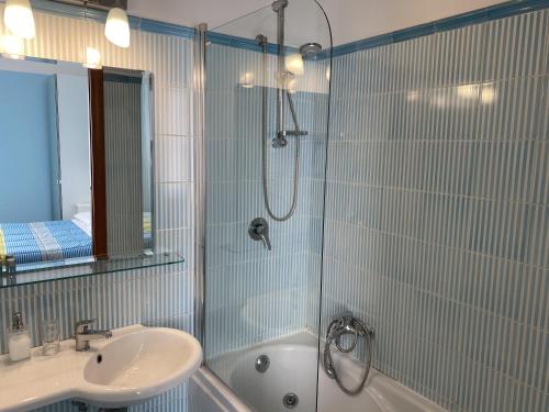 Luna Rossa - image 4