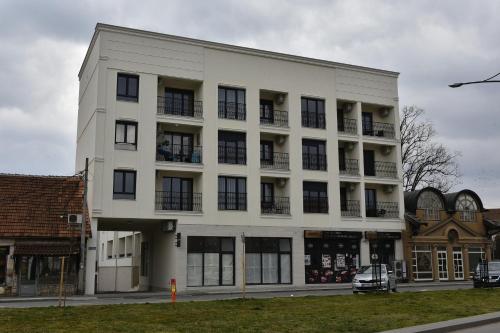 Grand Lux apartman - image 4