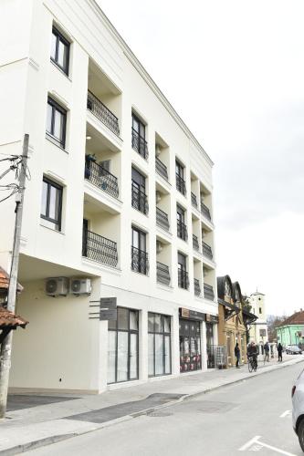 Grand Lux apartman - image 3