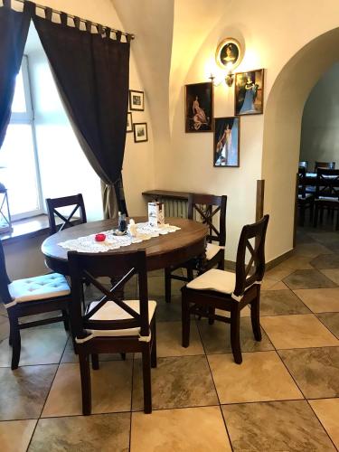 波洛尼亞賓館 (Hotelik Polonia) in 洛維奇