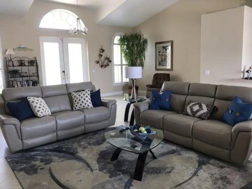 Exceptional Vacation Home in Cape Coral home - image 4