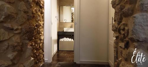elite room