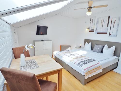 1 queen bed