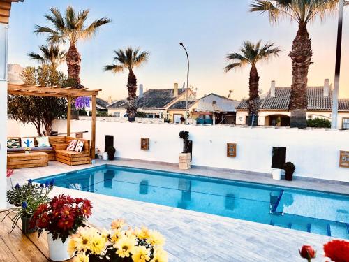 Elegant Villa in Alicante with Pool