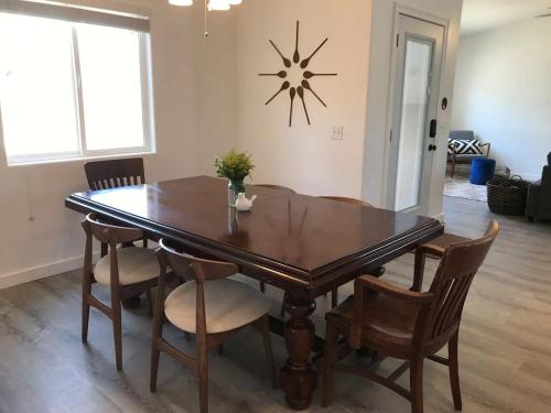 Exceptional Vacation Home in Yucca Valley home - image 3