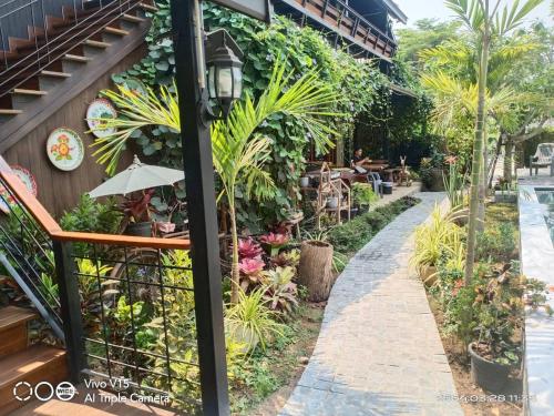 Garden, Anantaya Home in Sung Men