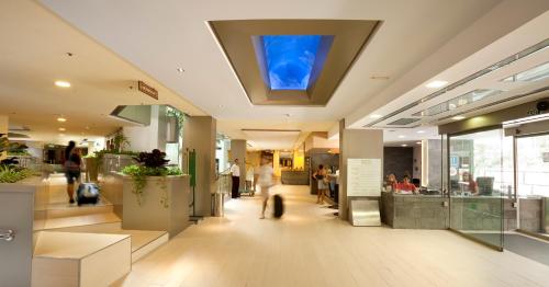 Paradise Park Fun Lifestyle Hotel - image 2