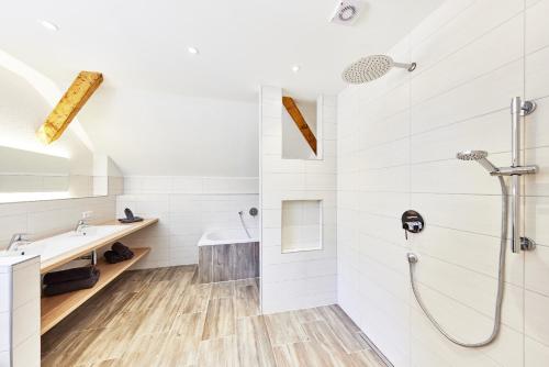 Wohnung 10 - nur 10 Gehminuten zum Europa-Park, Rust (Foto 9)
