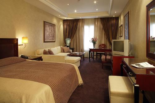 Theoxenia House Hotel - image 5