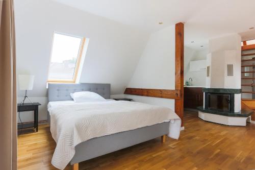 Apartment - Split Level image 10
