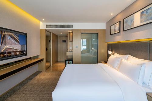 Zenith Hotel The Mixc Branch Room Type - Executive Queen Room