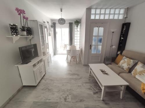  APARTAMENTO NUEVO A 50 M. DE LA PLAYA in Morche