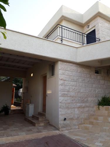 Ieeja, למרפסת La Balcona in Korazima