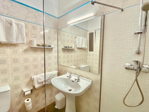 Hotel Carbonell - image 4