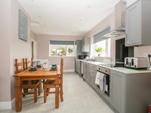 The Croft Bungalow - image 10