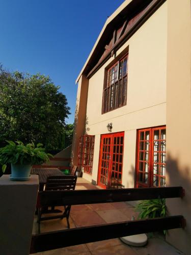 Paulshof Sandton Apartments - Hluhluwe Road Complex photo 4