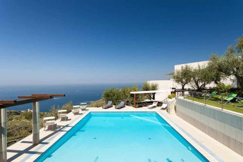 Villa con piscina privata sul mare giardini e terrazze gîte à louer Marciano