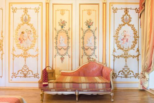 Hotel Regina Palace - image 4