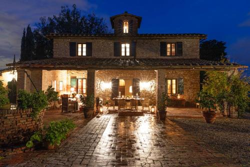 LUXURIOUS HISTORICAL VILLA IN THE COUNTRYSIDE 25 min FROM FLORENCE gîte à louer Impruneta